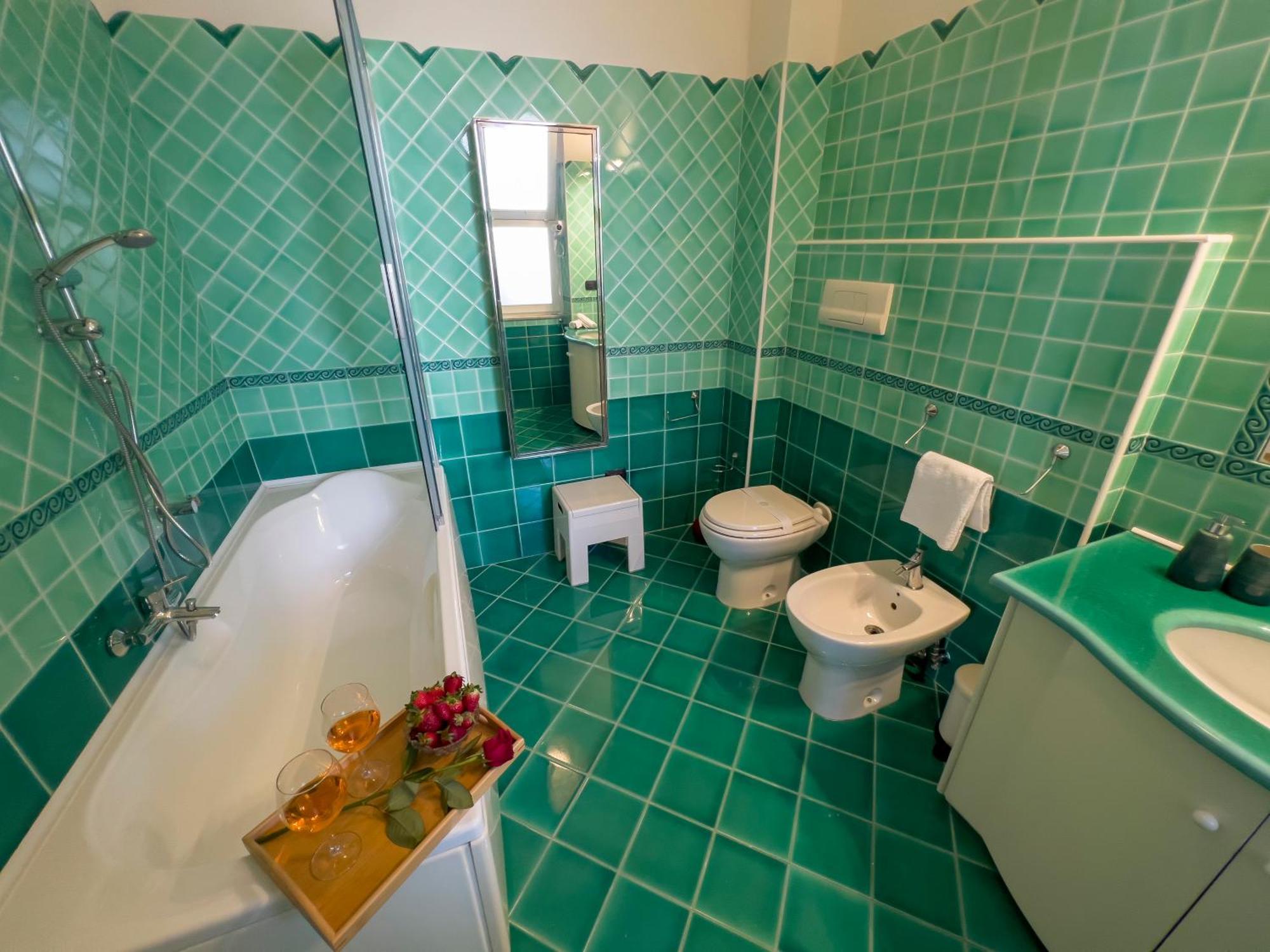 Reginella Guest House Салерно Екстер'єр фото