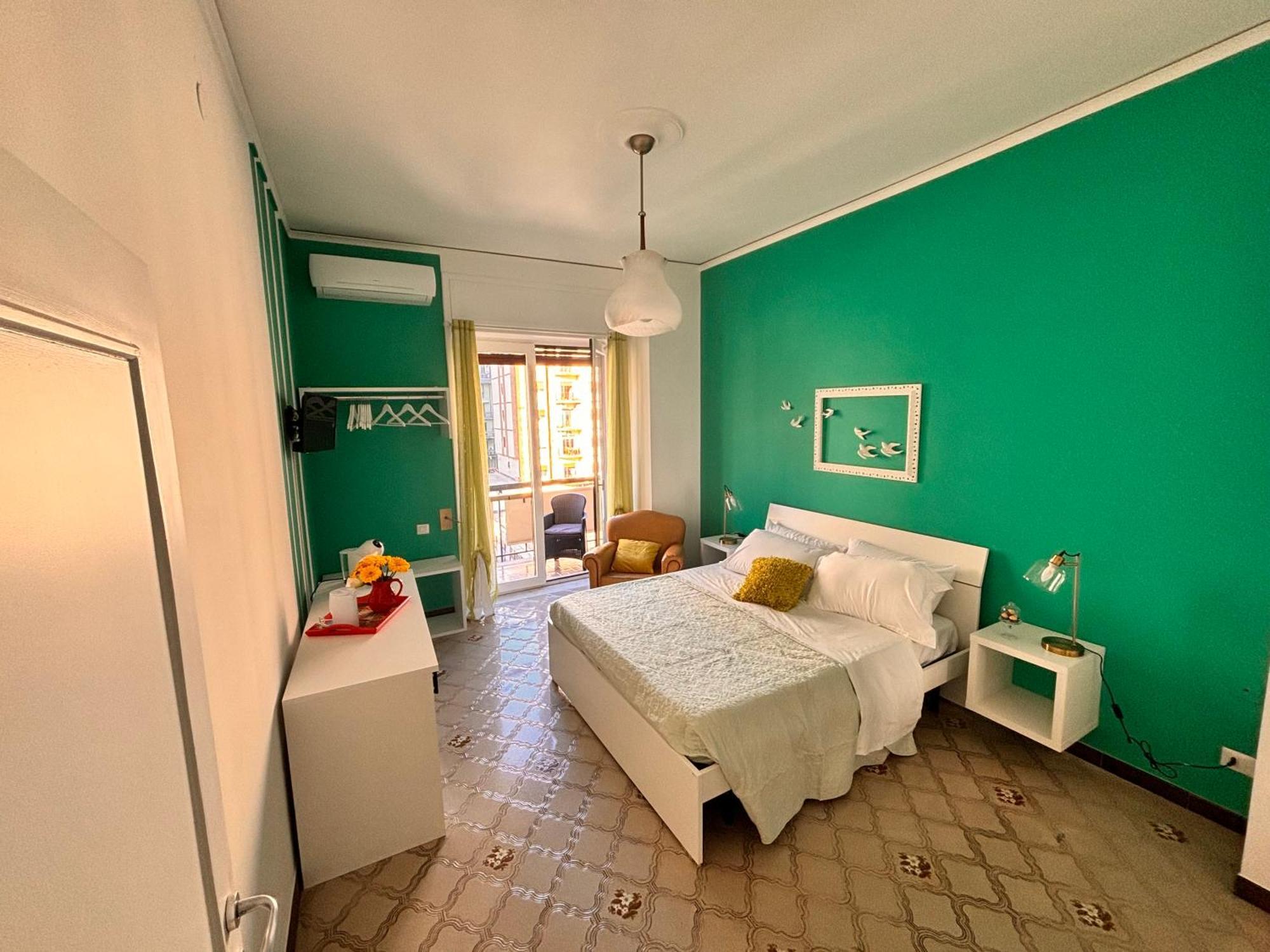 Reginella Guest House Салерно Екстер'єр фото